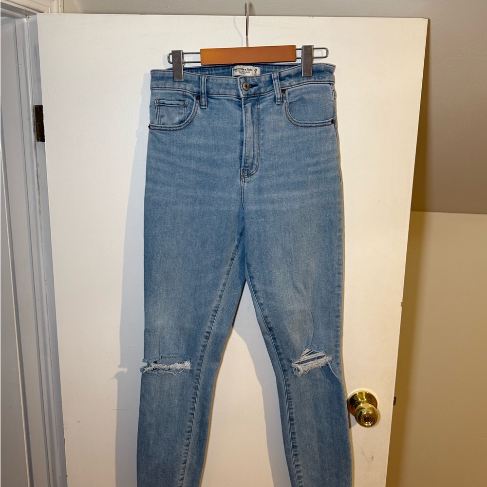 Abercrombie Light Blue Women's Skinny Jeans